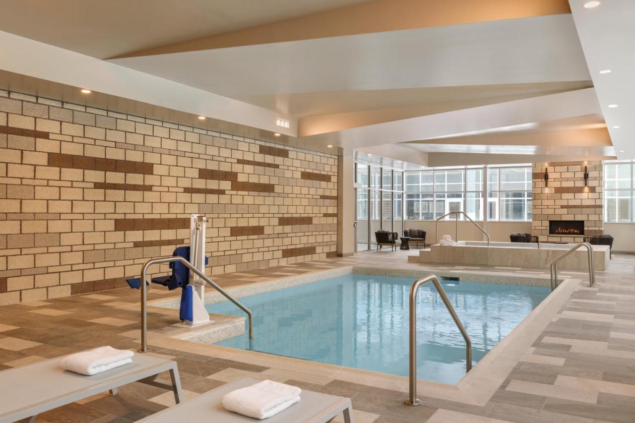 Even Hotels Rochester - Mayo Clinic Area By Ihg ภายนอก รูปภาพ